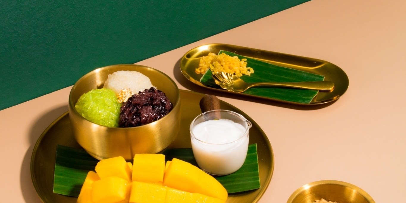 YenlyYours Mango Sticky Rice and Mango Smoothie in Bangkok