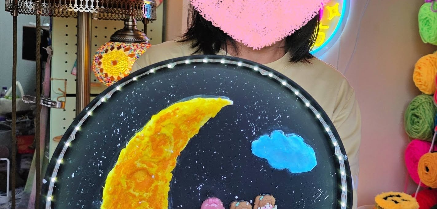 Shek Mun IRREGULart - Exotic Mosaic Workshop | Coaster | Photo Frame | Candle Holder | Table Lamp | Moon Lamp  - Thumbnail 15