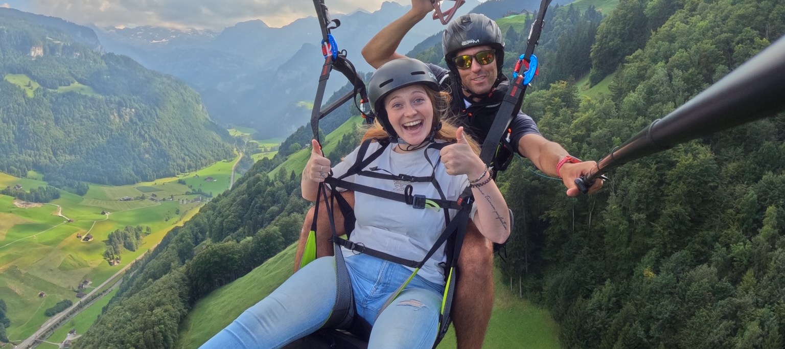 米倫 - 勞特布魯嫩雙人滑翔傘飛行 (Paragliding Tandem Flight Mürren - Lauterbrunnen)