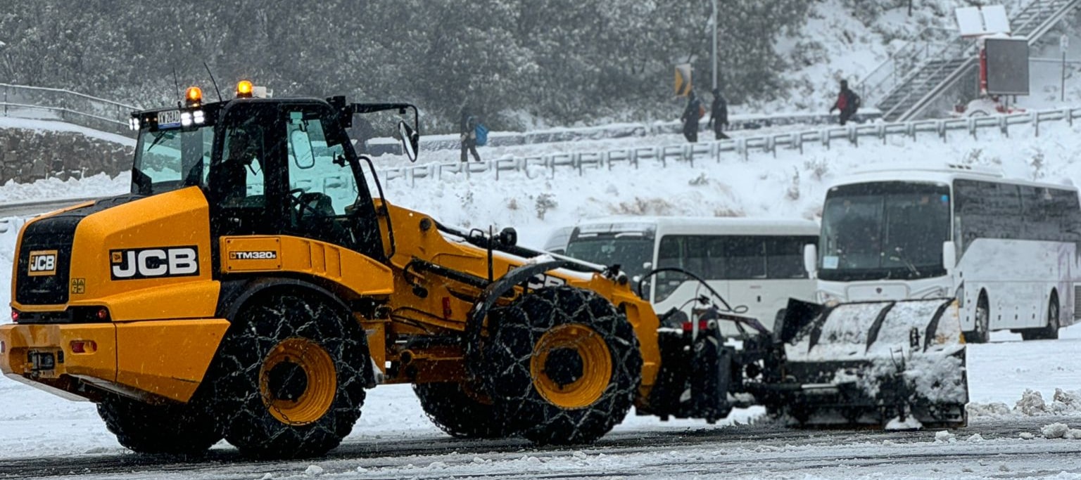 Private Mount Buller Snow & Ski Tour in Melbourne