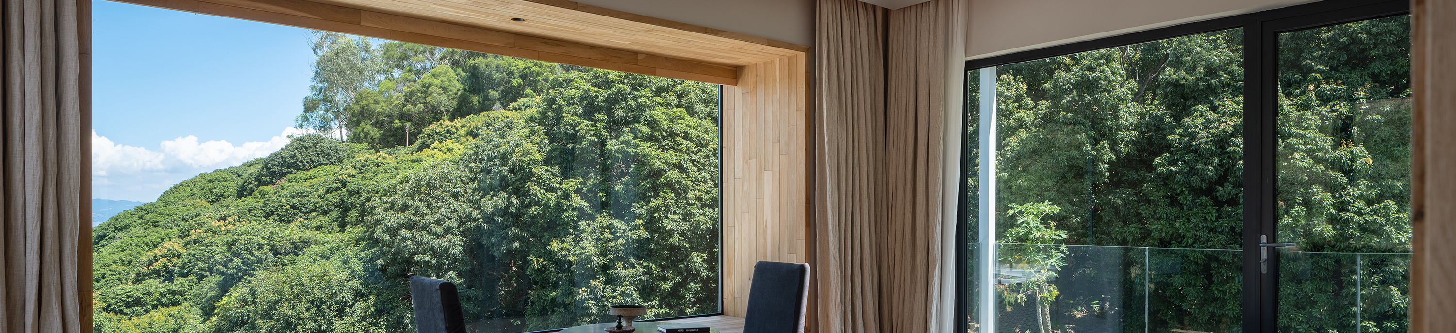 Qinglang Sea View King Room