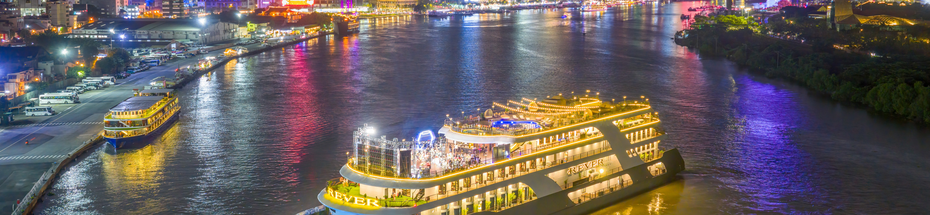 REVER Cruise: A Refined Dining Journey Along the Saigon River - Thumbnail 6