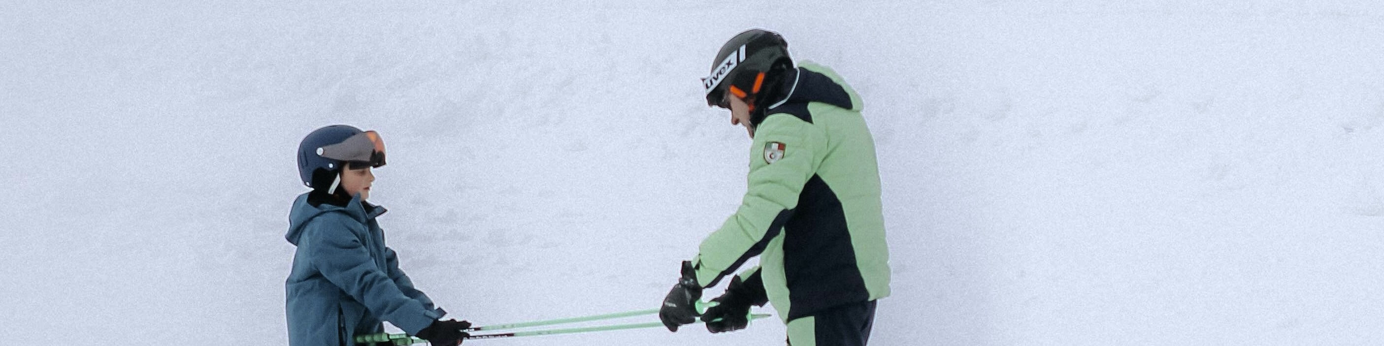 ❉專業教練為您保駕護航,讓您滑的安全又盡興。 ❉專業教練為您保駕護航,讓您滑的安全又盡興。