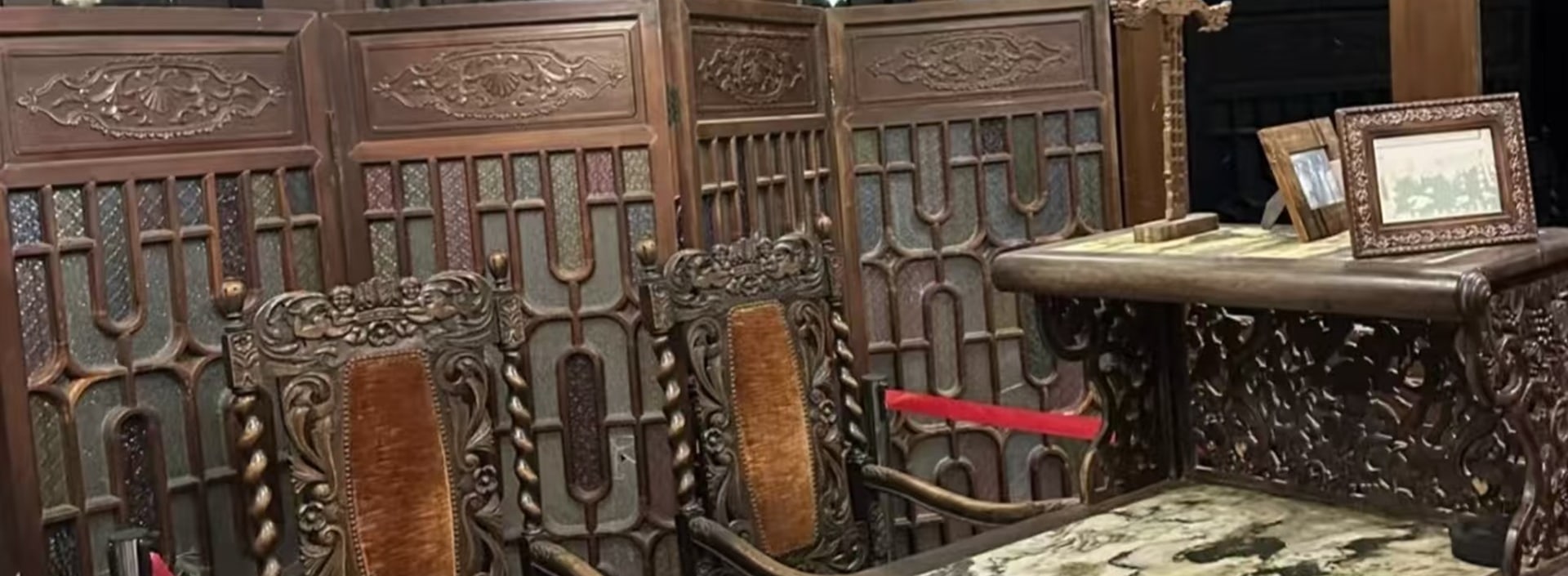 對於每一位來到天津的遊客而言,參觀張學良故居,不僅是一次網紅打卡,更是一次觸摸近代歷史、感受家國情懷的獨特旅程 對於每一位來到天津的遊客而言,參觀張學良故居,不僅是一次網紅打卡,更是一次觸摸近代歷史、感受家國情懷的獨特旅程