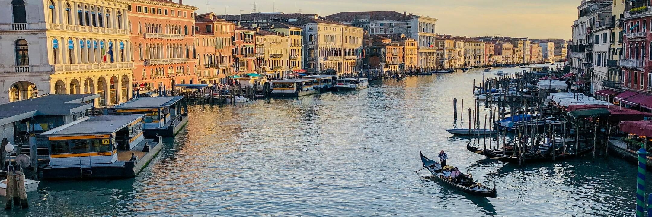 Venice: Shared Gondola Ride with Grand Canal Views