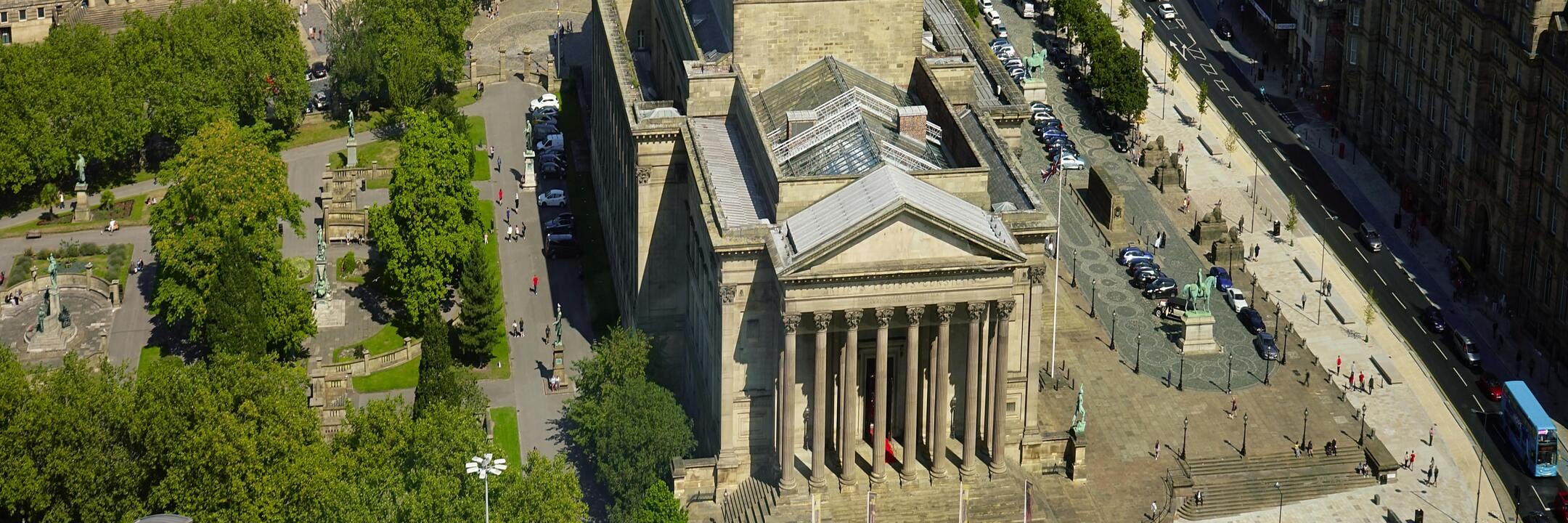 Liverpool: Private Guided Half Day drive to the Beatles