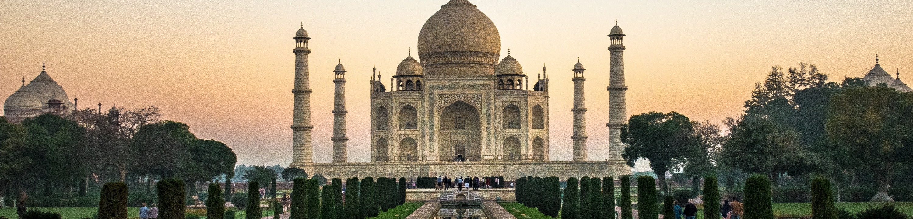 From Delhi: Private Taj Mahal and Mathura & Vrindavan tour