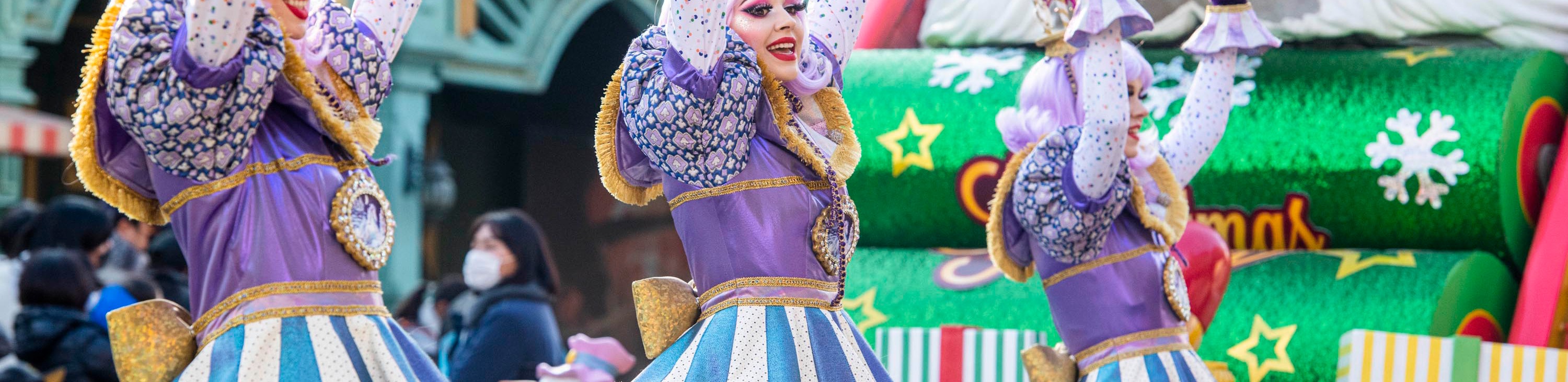 沉浸在充滿活力的季節慶典中！