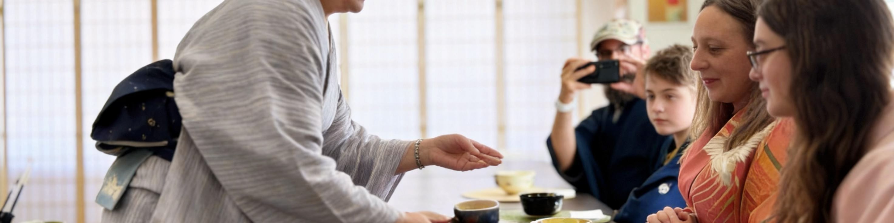Enjoy an authentic Japanese tea ceremony and kimono experience in Asakusa - Thumbnail 3
