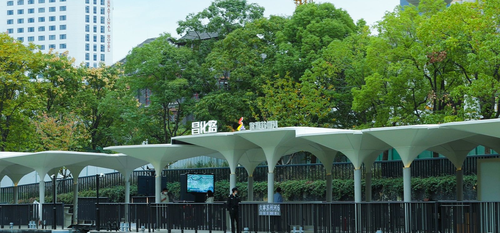 Suzhou River Cruise - Thumbnail 3