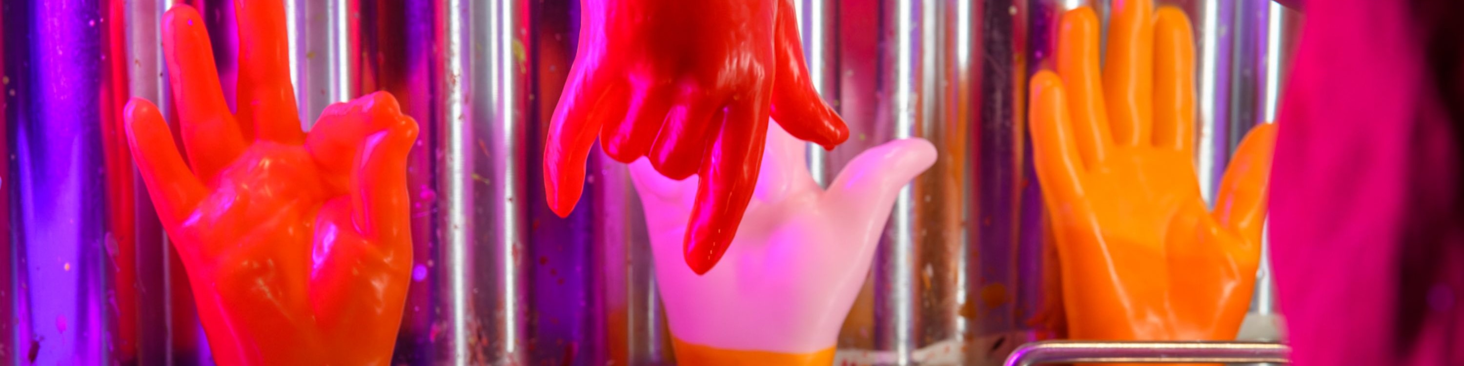 在杜莎夫人蠟像館留下專屬回憶，免費獲得蠟手模型！