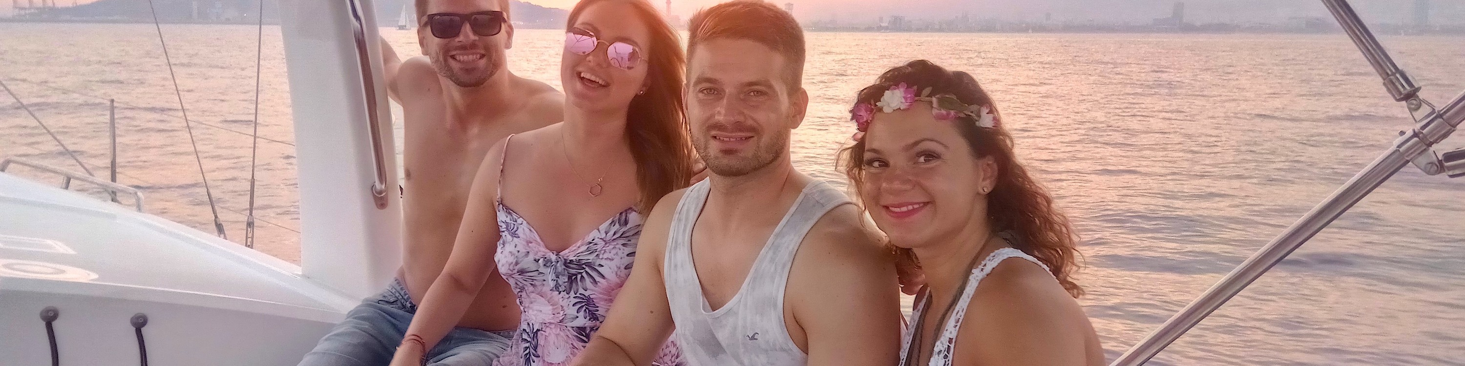 Barcelona Sensational Sunset Tour with Open Bar and Tapas - Thumbnail 3