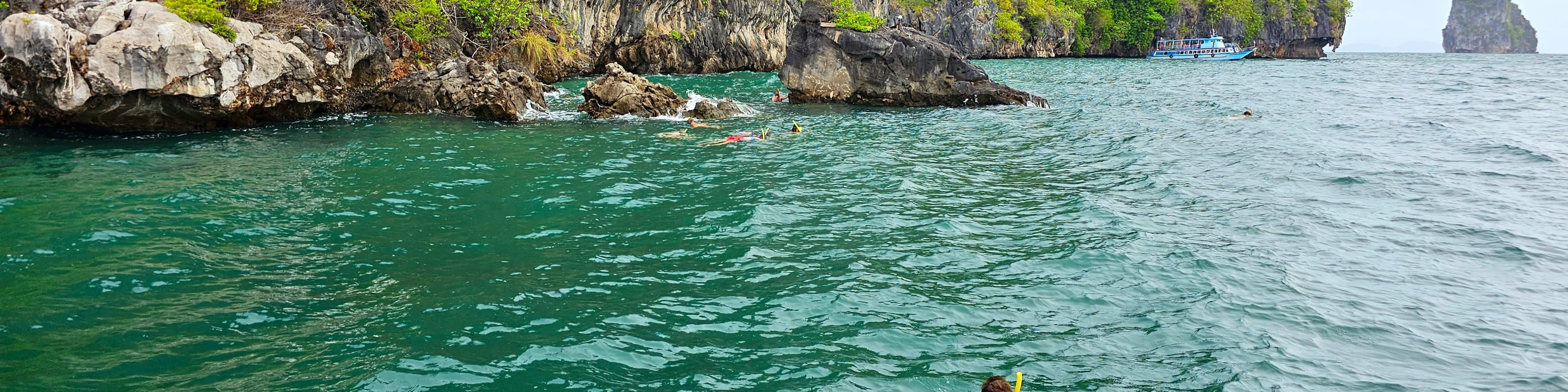 蘭塔島4島長尾船之旅（含浮潛 & 自助午餐）