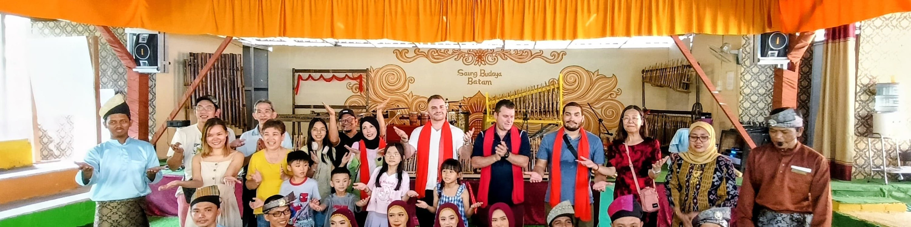 巴淡文化館,一個保存馬來文化活力的空間——從傳統舞蹈到精美的傳統服飾。 巴淡文化館,一個保存馬來文化活力的空間——從傳統舞蹈到精美的傳統服飾。