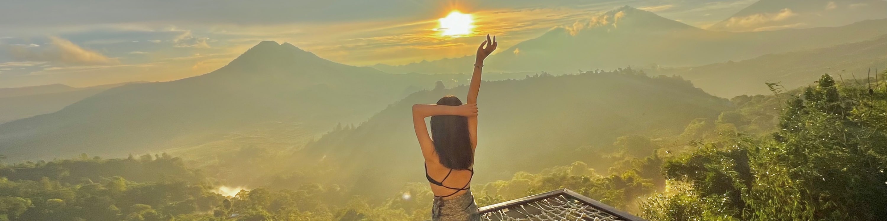 巴杜爾火山日出吉普車之旅（含 Paperhills 網美咖啡廳）