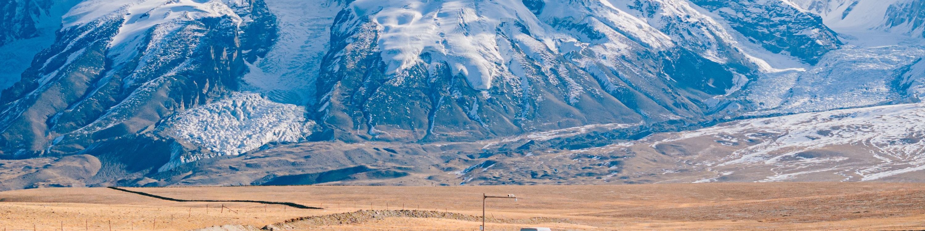 9座車改大7座車,空間超大,可攜帶26-28寸行李箱,配備專屬司機服務 9座車改大7座車,空間超大,可攜帶26-28寸行李箱,配備專屬司機服務