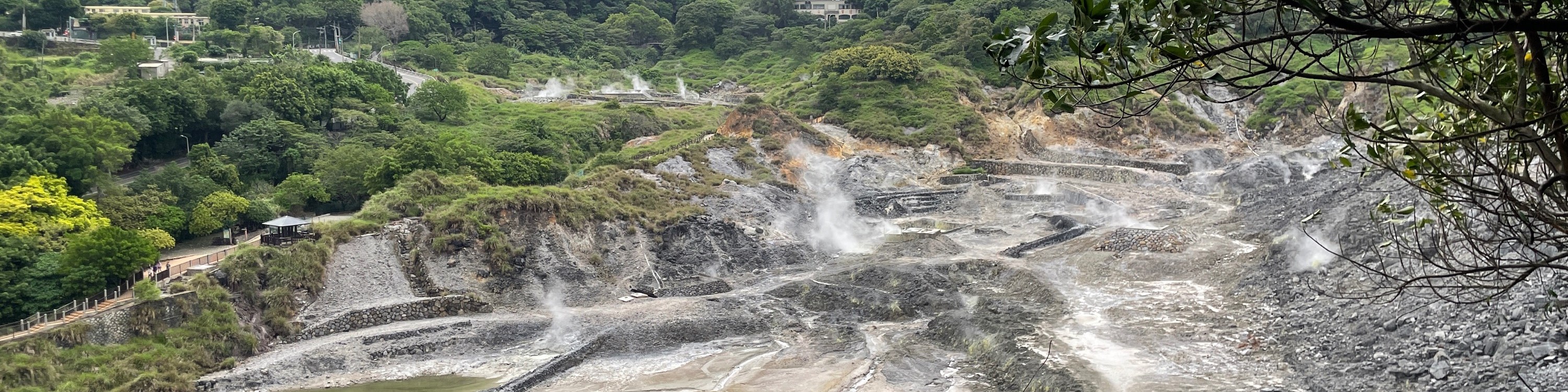 台北: 硫磺谷戶外攀岩體驗