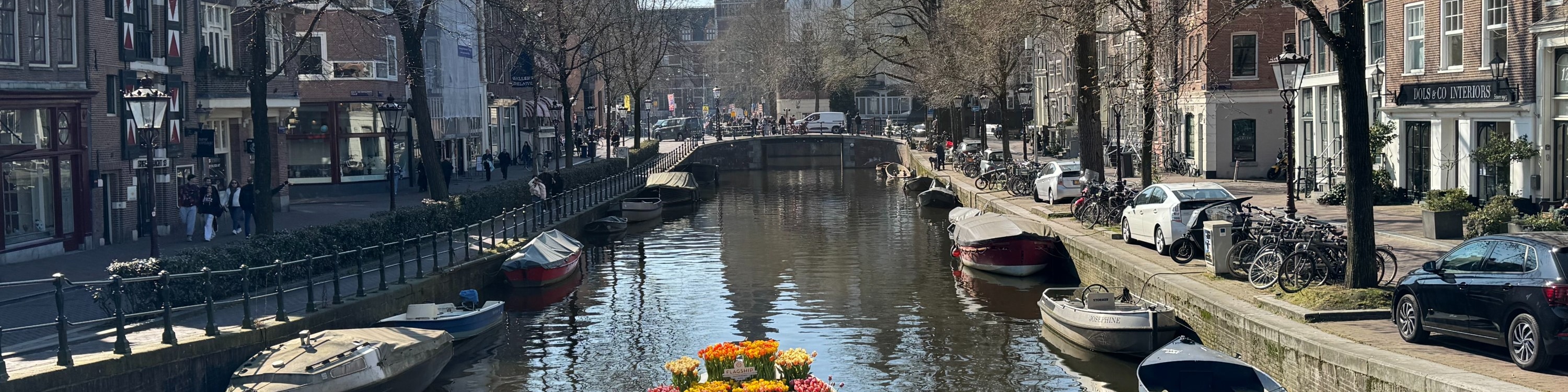 阿姆斯特丹 (Amsterdam) 運河豪華遊船賞花之旅（船上酒吧）