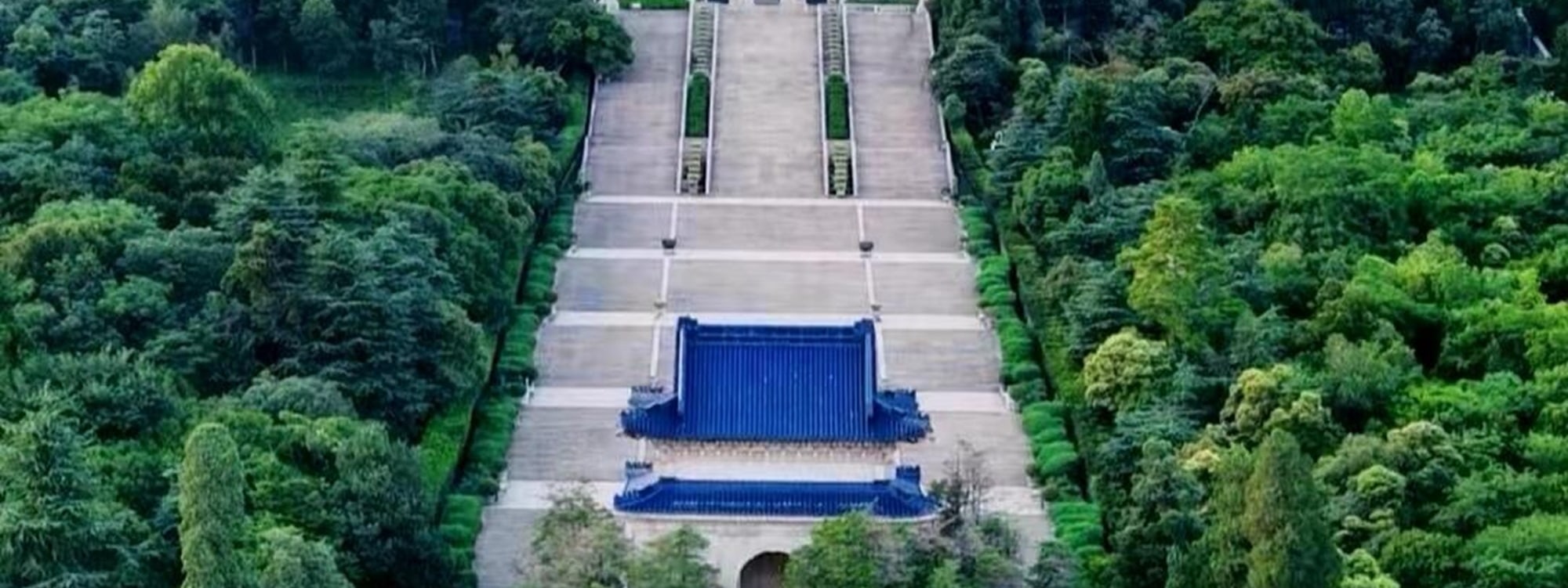 杭州往返南京總統府一日遊（總統府+夫子廟+雨花臺+中山陵+革命聖地+秦淮河畔的璀璨明珠+中國歷史最大科舉考場）