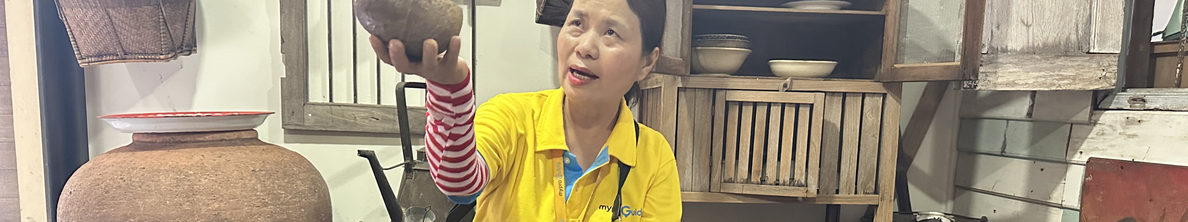 免費 eSIM-美功火車和水上市場以及免費泰國服裝或咖啡館