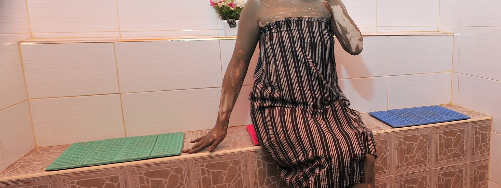 明洞 Hana Mud Spa 水療按摩體驗（限女性）