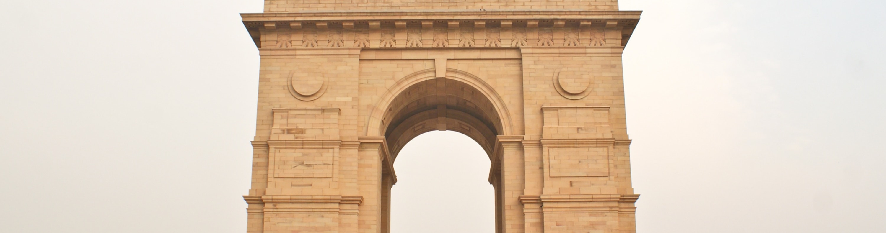 Indian Gate is a War memorial monument located in New Delhi and is a popular destination among tourists, both domestic and international.