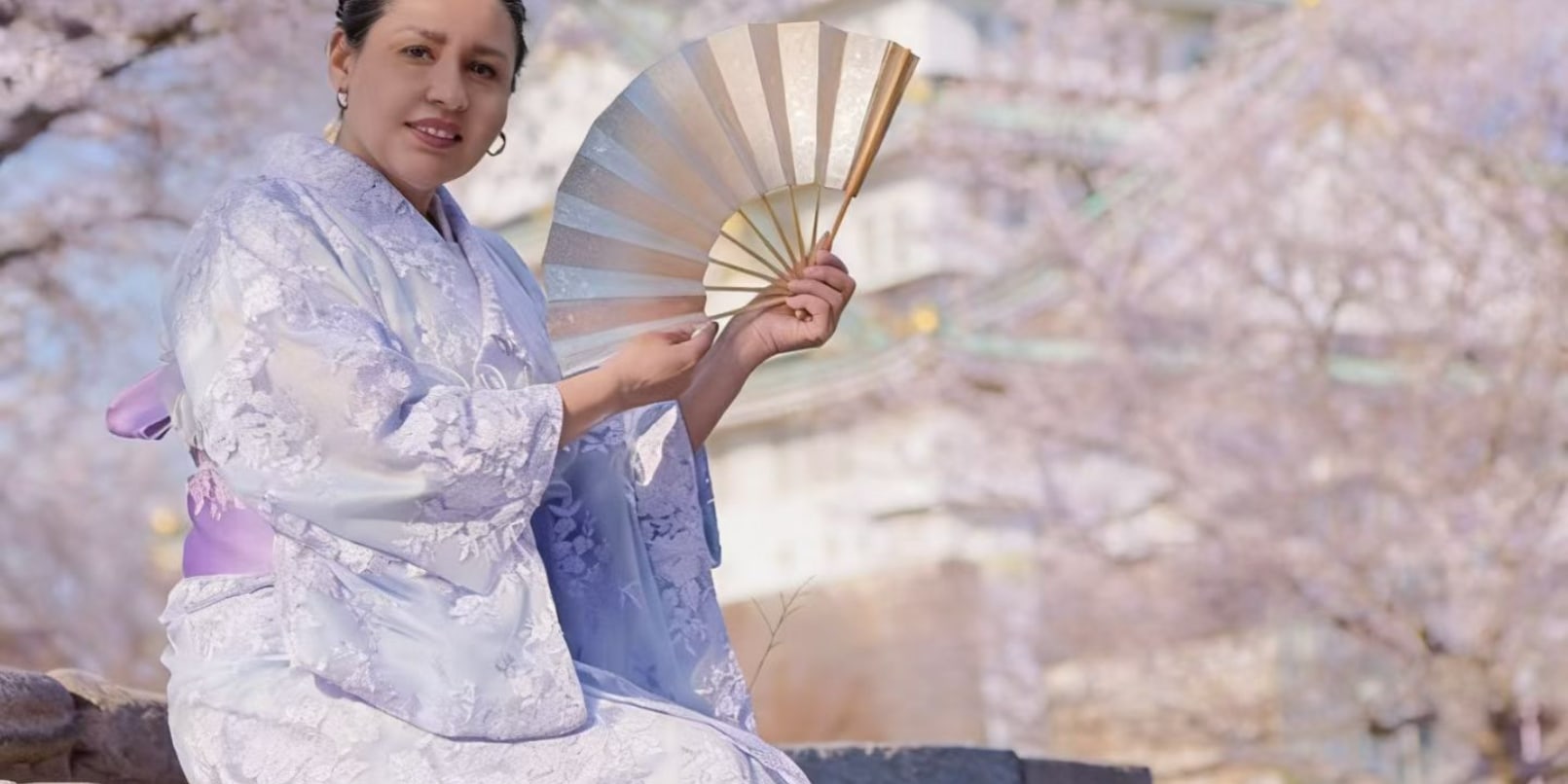 Osaka Castle Park/Shinsaibashi/Yasaka Shrine Photoshoot Experience - Thumbnail 9