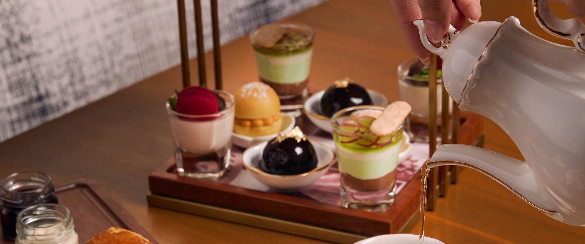 Afternoon Tea Set in Ms.Jigger at Kimpton Maa-Lai Bangkok - Thumbnail 9