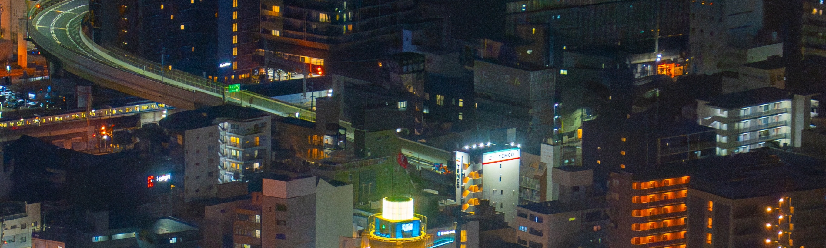 hiroshi_gosee：
「日落後的通天閣景色就是不一樣，預訂關西樂享周遊券豪華版，輕鬆暢遊！」