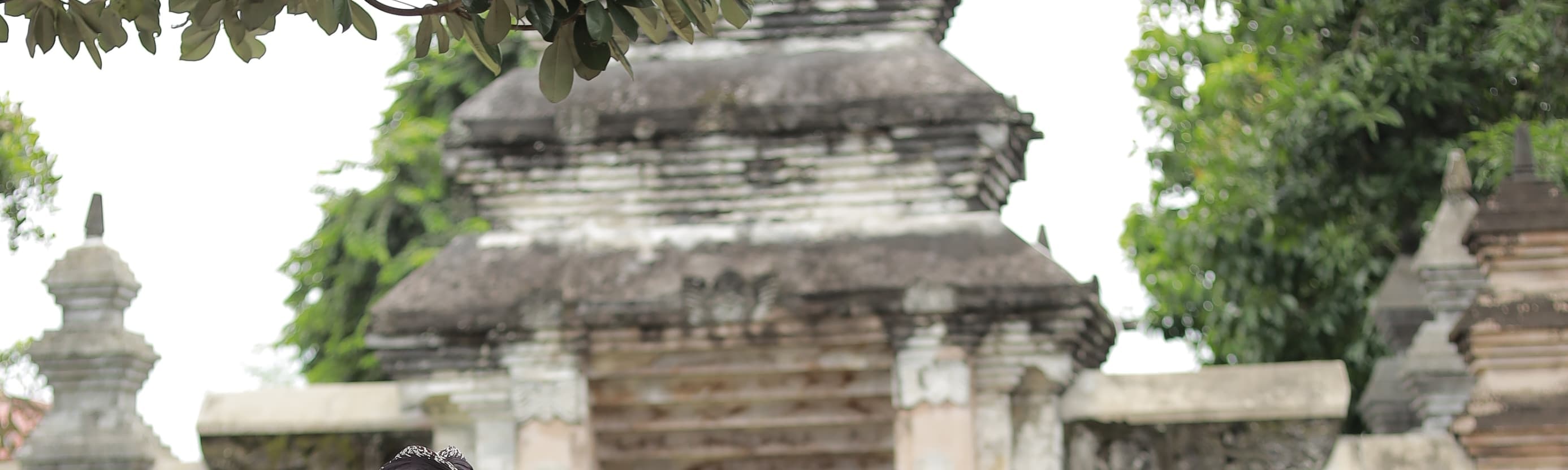 Yogyakarta Costume at Keraton & Kotagede with Multilingual Guide