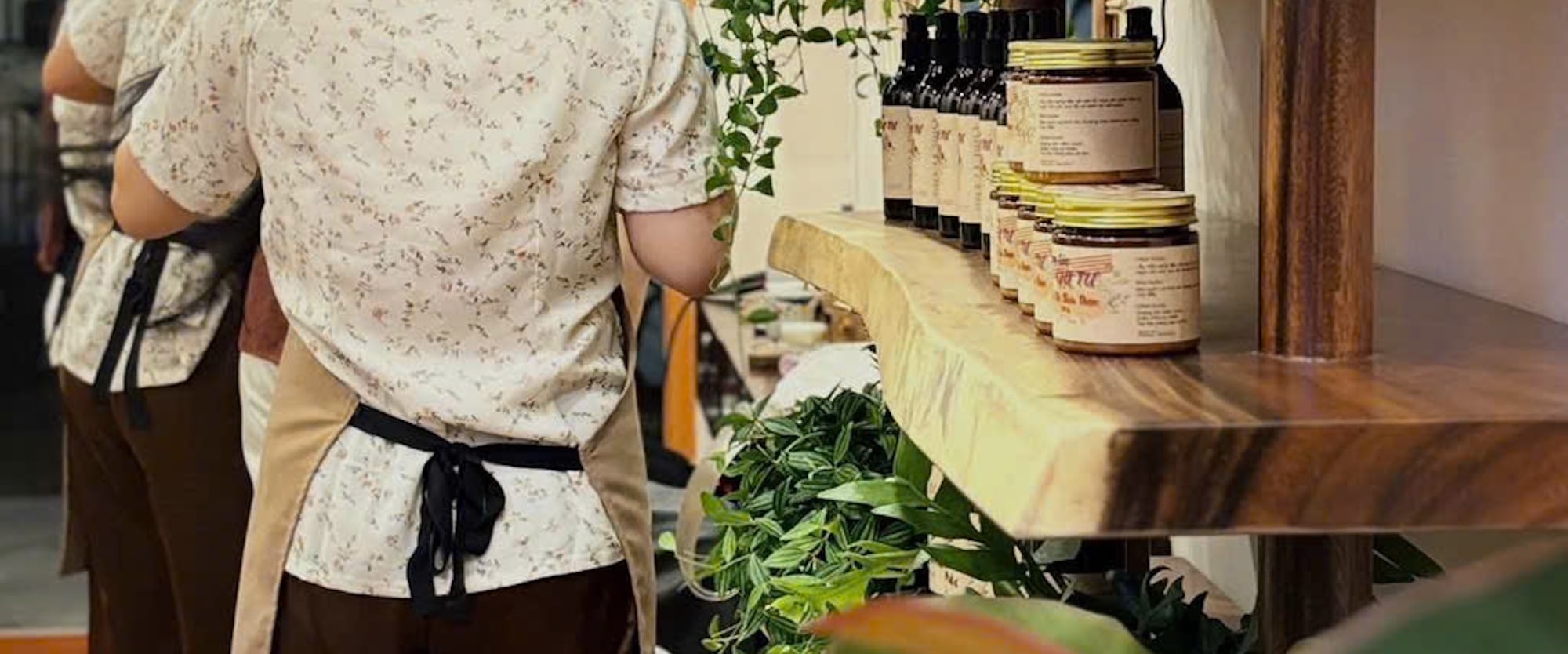 Chi Tu Herbal Hair Wash Spa in Ho Chi Minh city