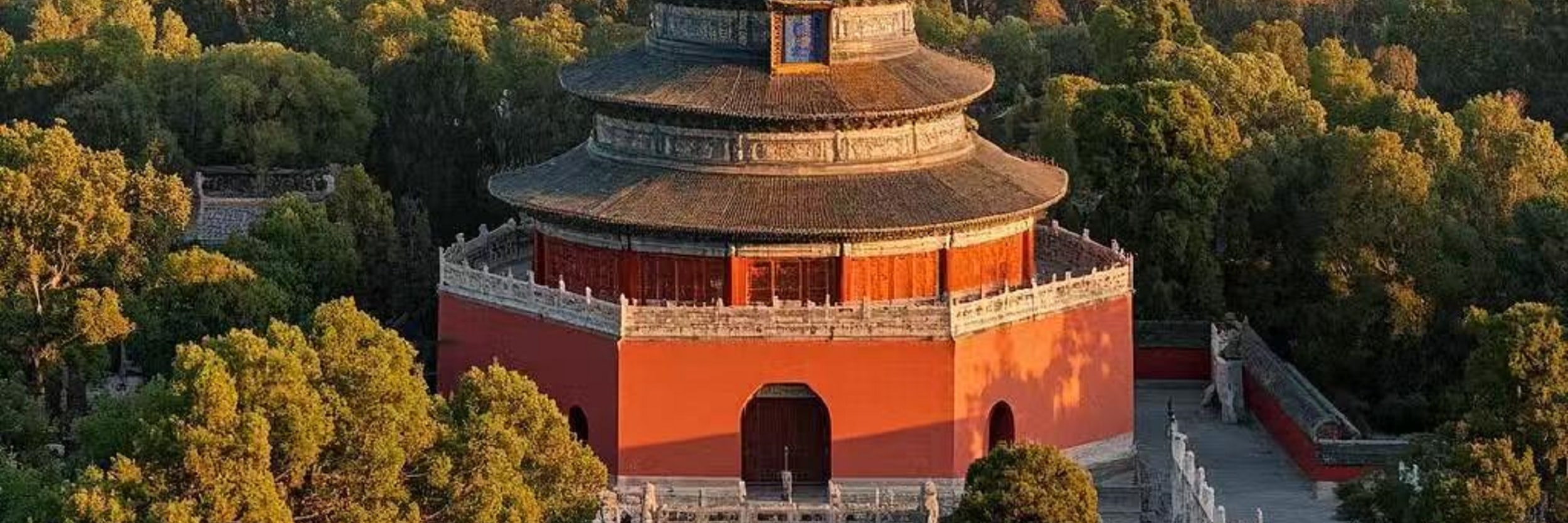 北京五日遊&穿越紫禁城(故宮+恭王府+什剎海+八達嶺長城+非遺文化表演+鳥巢+國家速滑館+天壇公園+頤和園+圓明園+體驗老北京地道美食)
