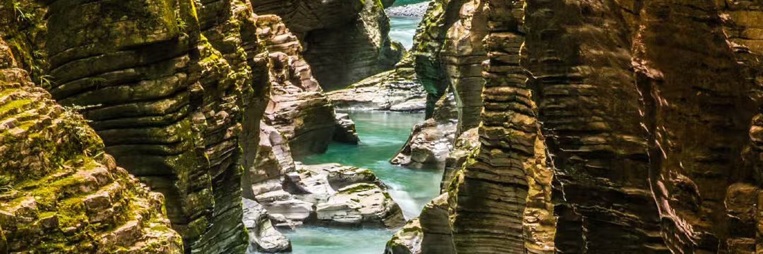 Hubei Earth Center Valley One-Day Tour