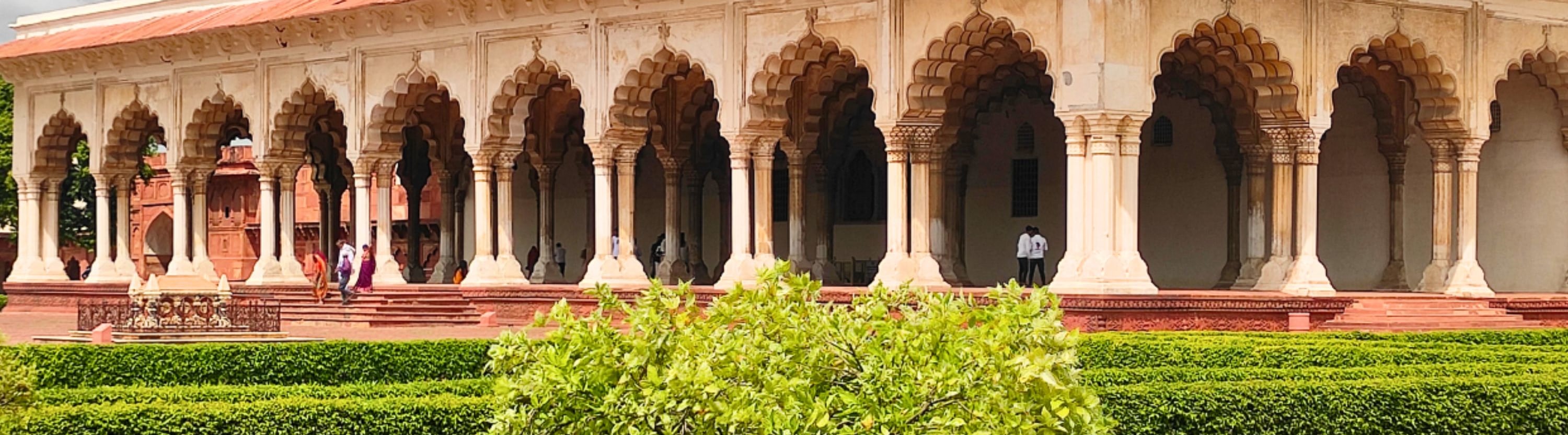 阿格拉 (Agra) 包車往返法塔赫布爾西格里 (Fatehpur Sikri)  私人過夜遊