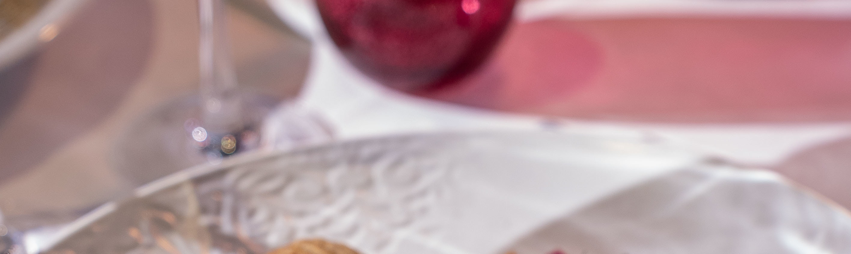 盡享精緻奢華的美食饗宴，品味最頂級的法式料理。