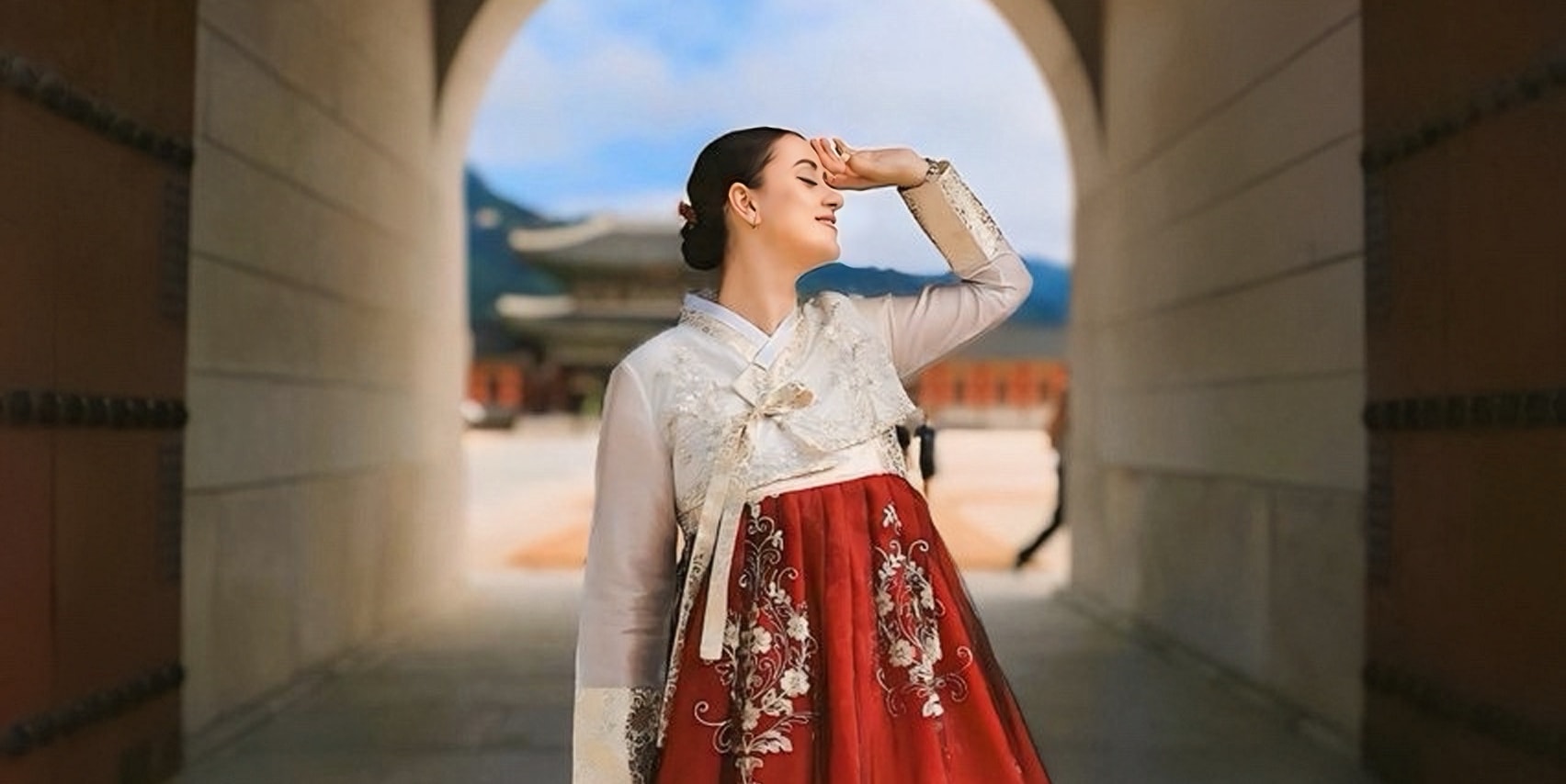 Modern Hanbok: A contemporary interpretation of hanbok with a single layer, lighter fit, and elegant decorative details. Stylish and easy to wear for photos.