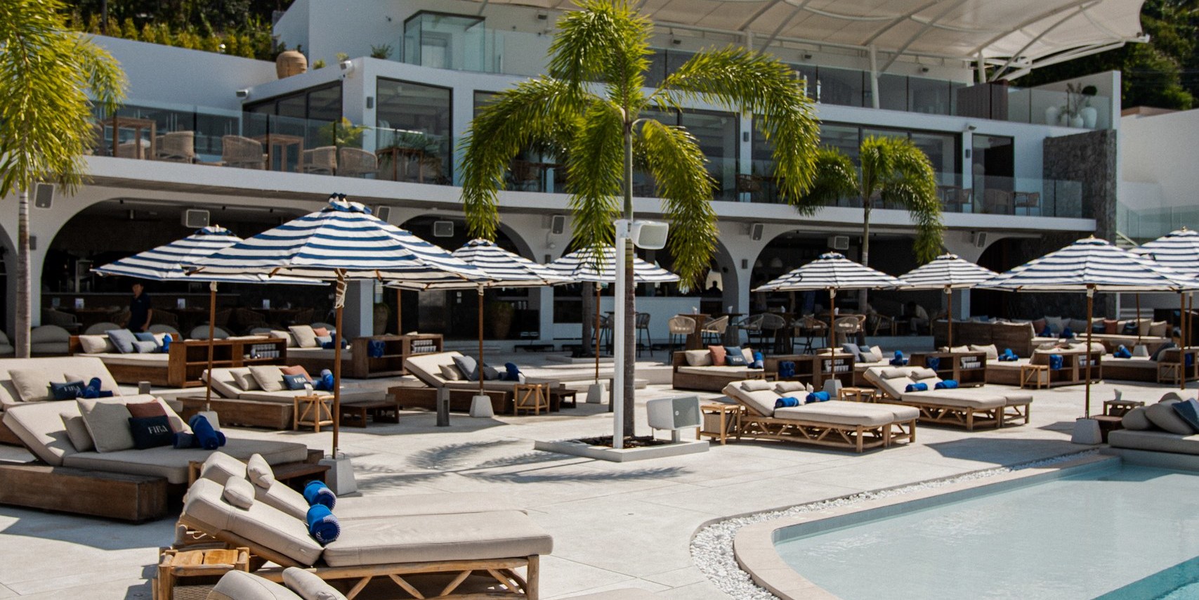 普吉島菲拉海灘俱樂部（Fira Beach Club Phuket）日間通行證，享受海灘氛圍和飲品
