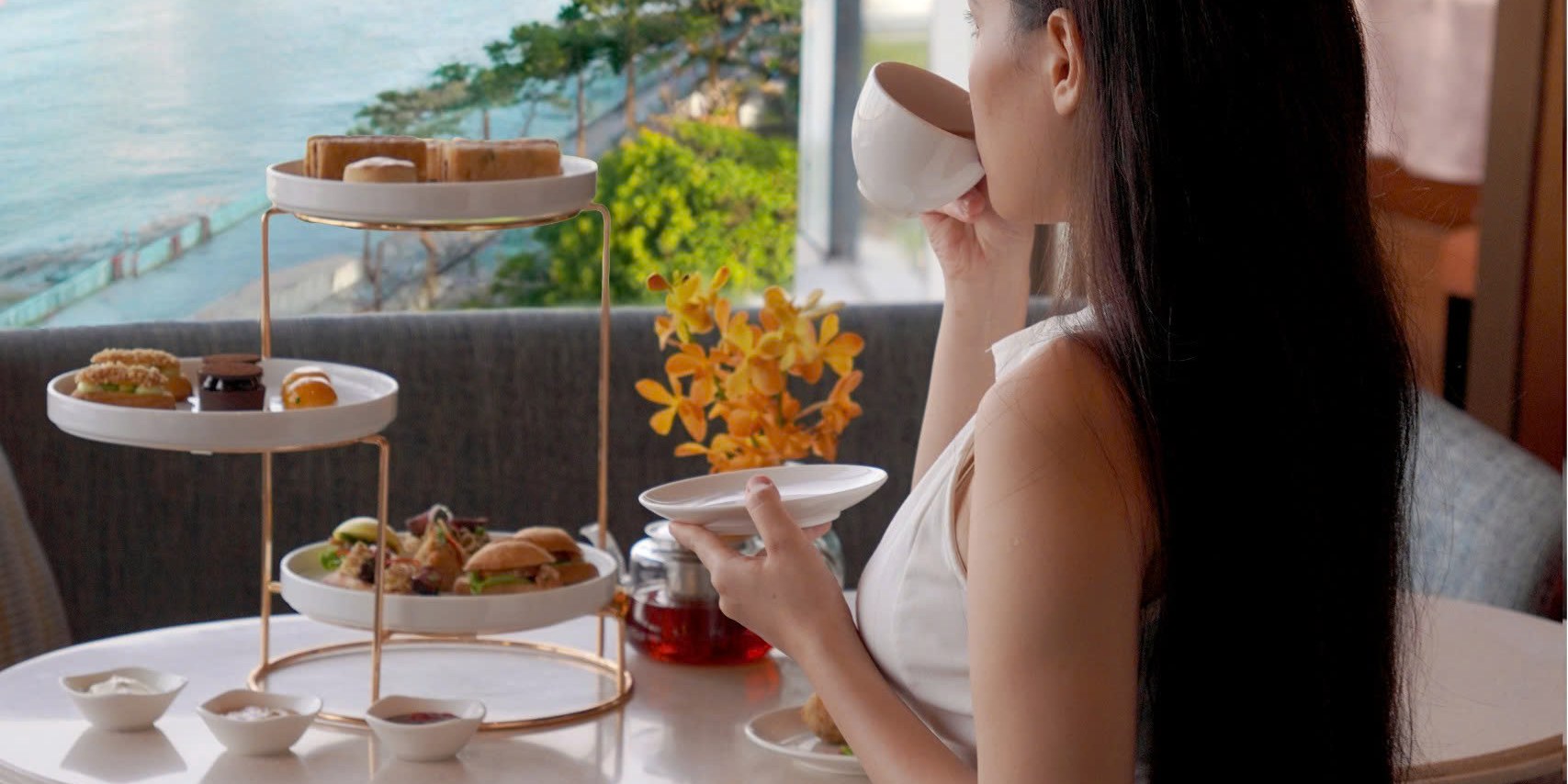 Afternoon Tea At Novotel Danang Premier Han River - Thumbnail 9