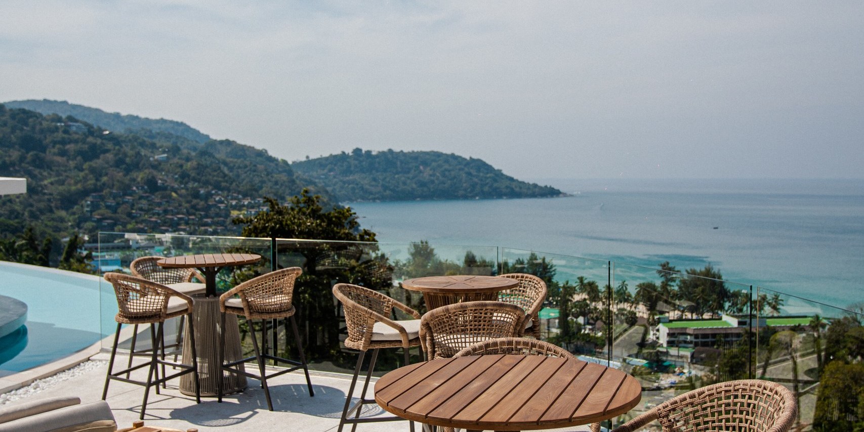 普吉島菲拉海灘俱樂部（Fira Beach Club Phuket）日間通行證，享受海灘氛圍和飲品