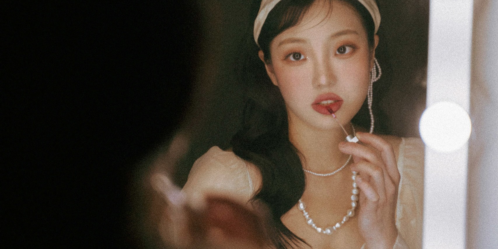 首爾書華攝影棚：體驗獨特的個人形象照拍攝服務 (Seohwafilm Studio: Unique Profile Picture Experience in Seoul)