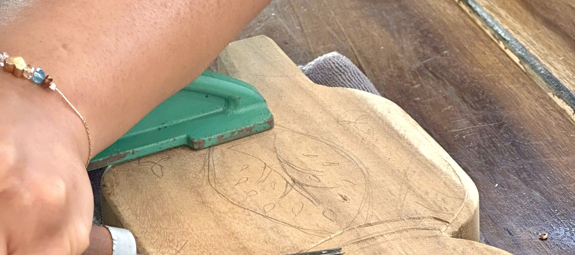 Moc Thon Hanoi: Wood Carving Workshop in a Tranquil Hidden Villa - Thumbnail 12