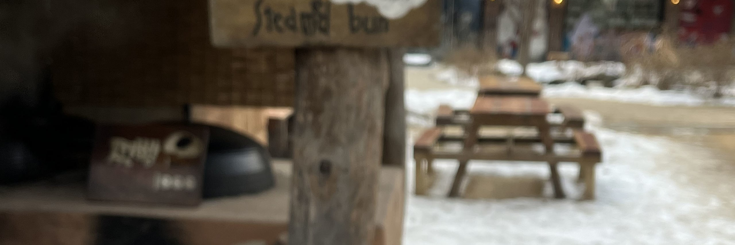 在探索南怡島的同時,別忘了品嚐甜而不膩的肉桂糖餡煎餅「糖餅」,或是熱騰騰的包子,犒賞一下自己吧! 在探索南怡島的同時,別忘了品嚐甜而不膩的肉桂糖餡煎餅「糖餅」,或是熱騰騰的包子,犒賞一下自己吧!