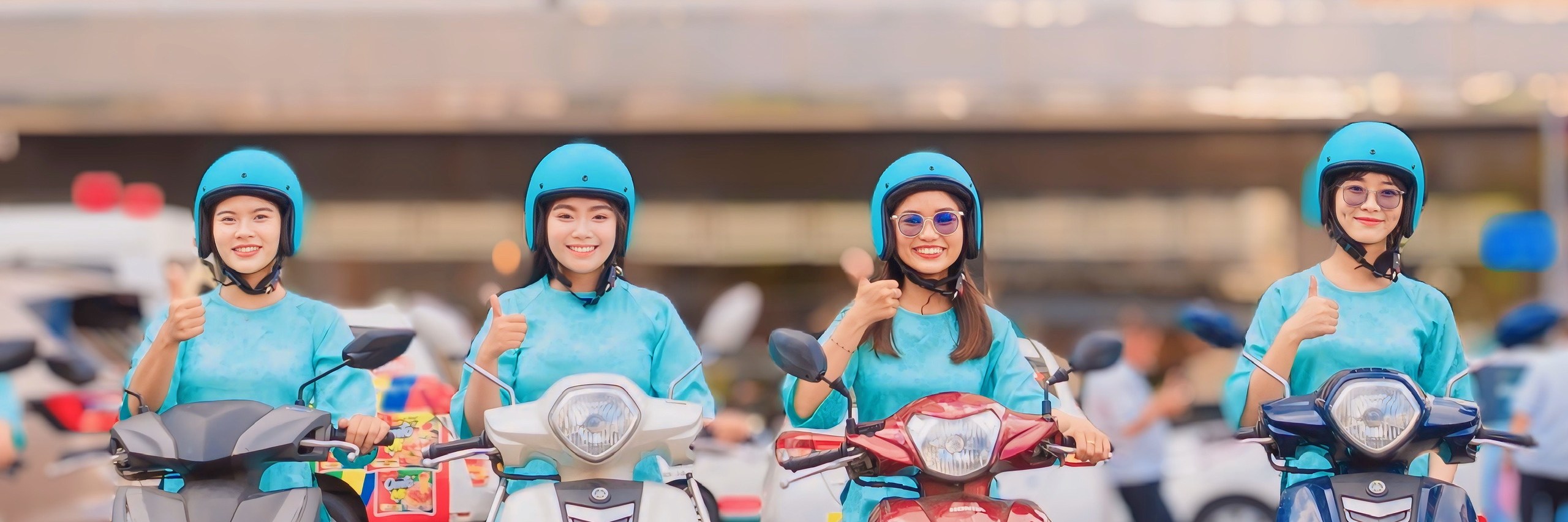 胡志明市熱門景點摩托車半日遊（奧黛女騎士）