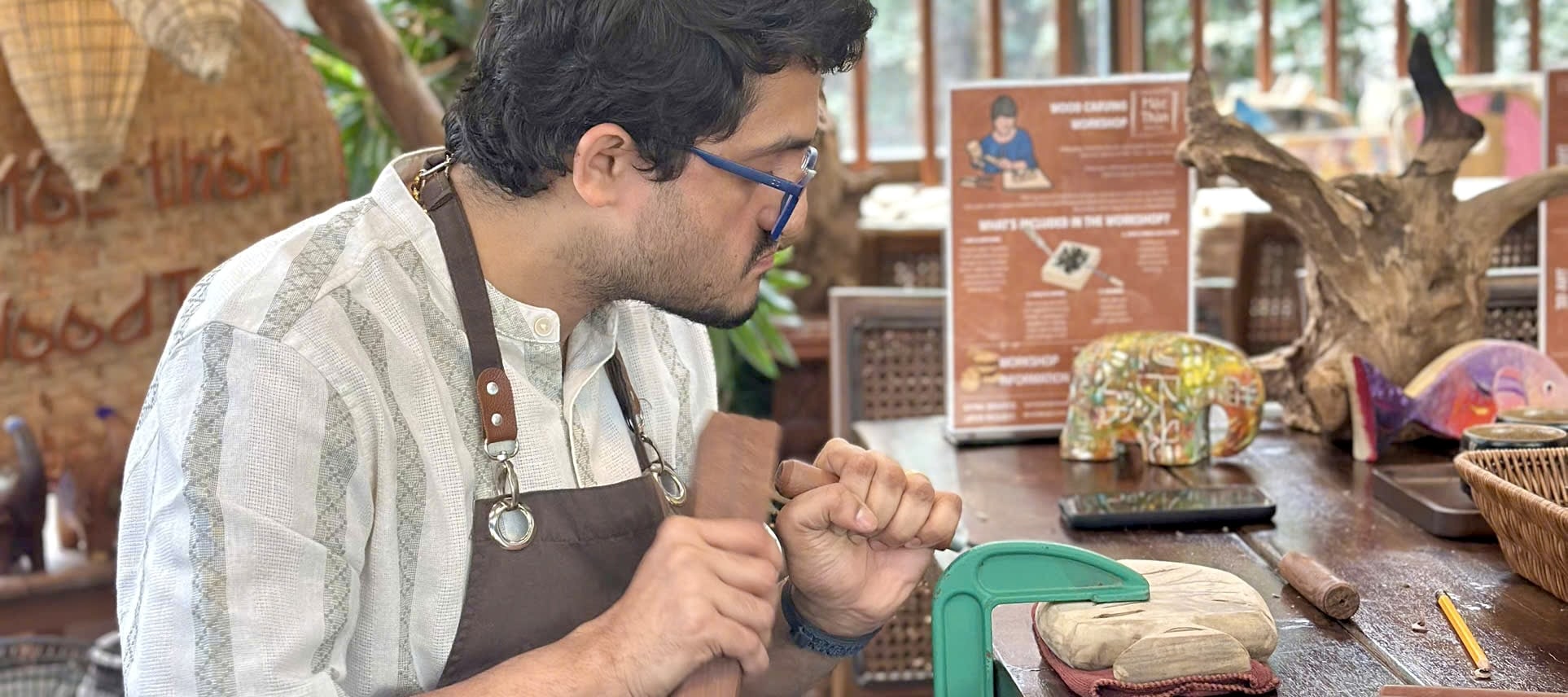 Moc Thon Hanoi: Wood Carving Workshop in a Tranquil Hidden Villa - Thumbnail 17