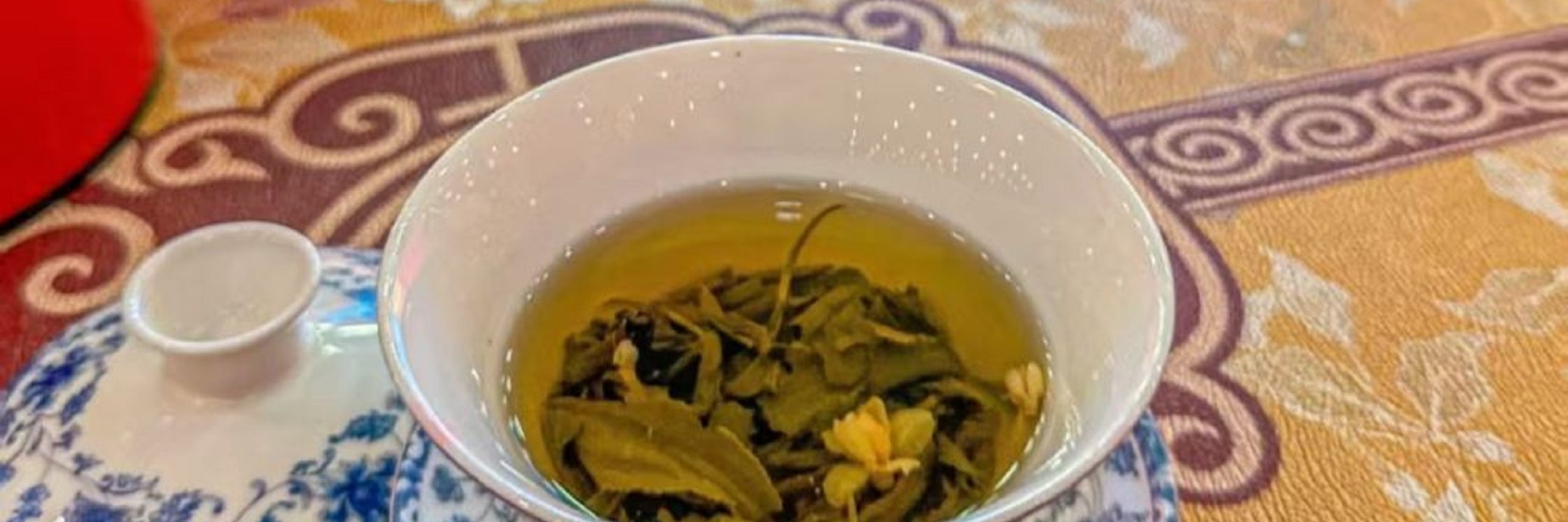 逛累了,不妨來這裡歇腳。捧一盞熱茶,看一場好戲 逛累了,不妨來這裡歇腳。捧一盞熱茶,看一場好戲