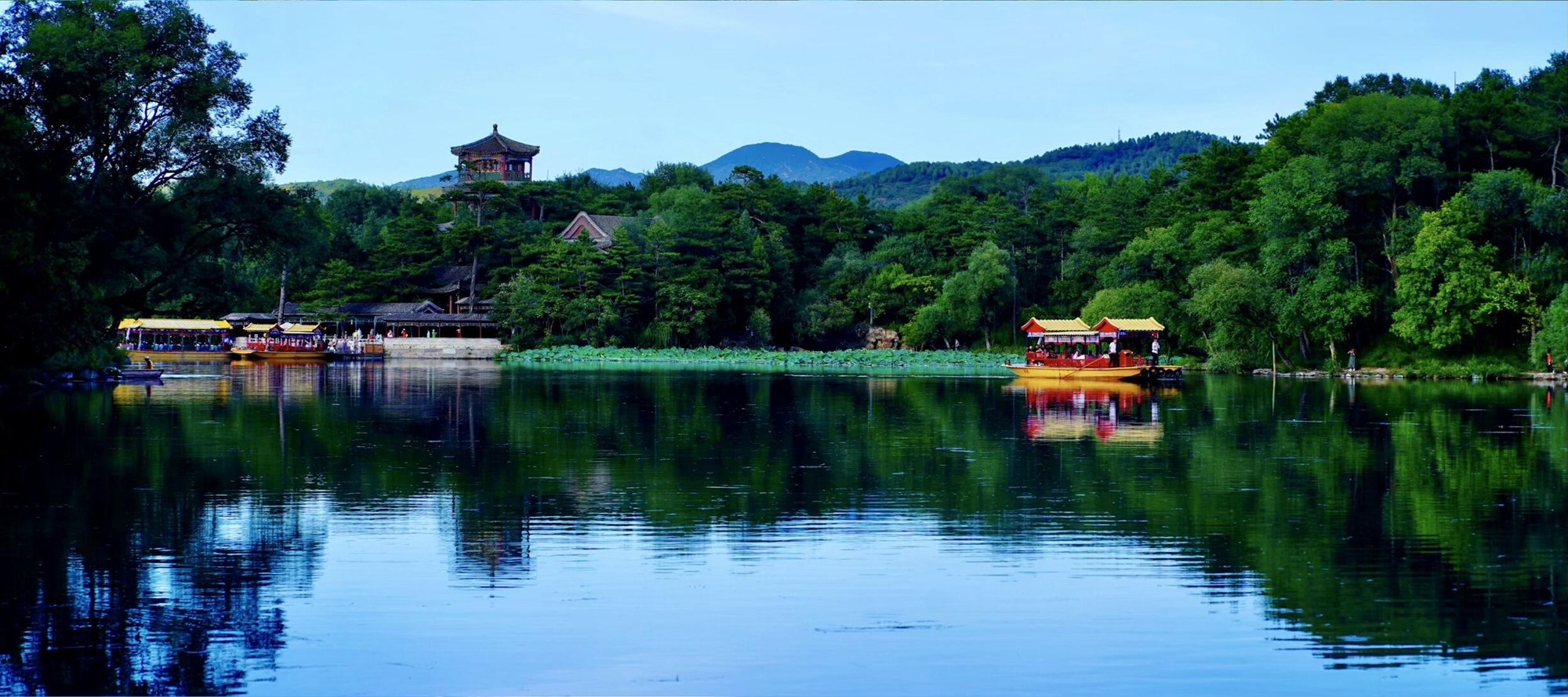 北京動車往返河北承德三日遊（皇家避暑山莊+普寧寺+千手千眼觀世音+小布達拉宮普陀宗乘之廟+磬槌峰丹霞地貌+世界最高木雕）