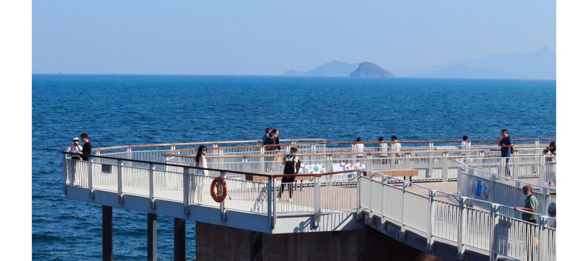 廣東慢遊深圳老友1日遊(大梅沙海濱公園+海濱棧道+地王大夏+“深港之窗”)