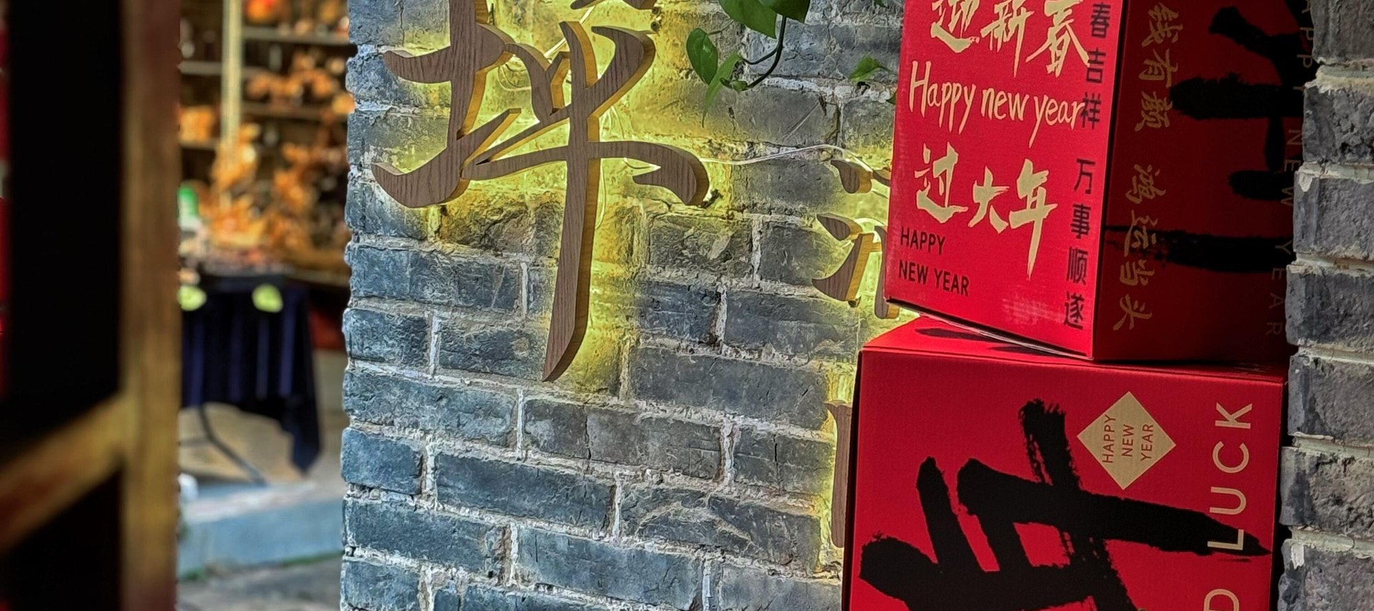 廣西桂林山水秘境3日遊（2-8人小團+遇龍河雙人竹筏+興坪灕江+興坪古鎮+十里畫廊+相公山+篝火晚會 +“船在畫中游"+桂林往返）