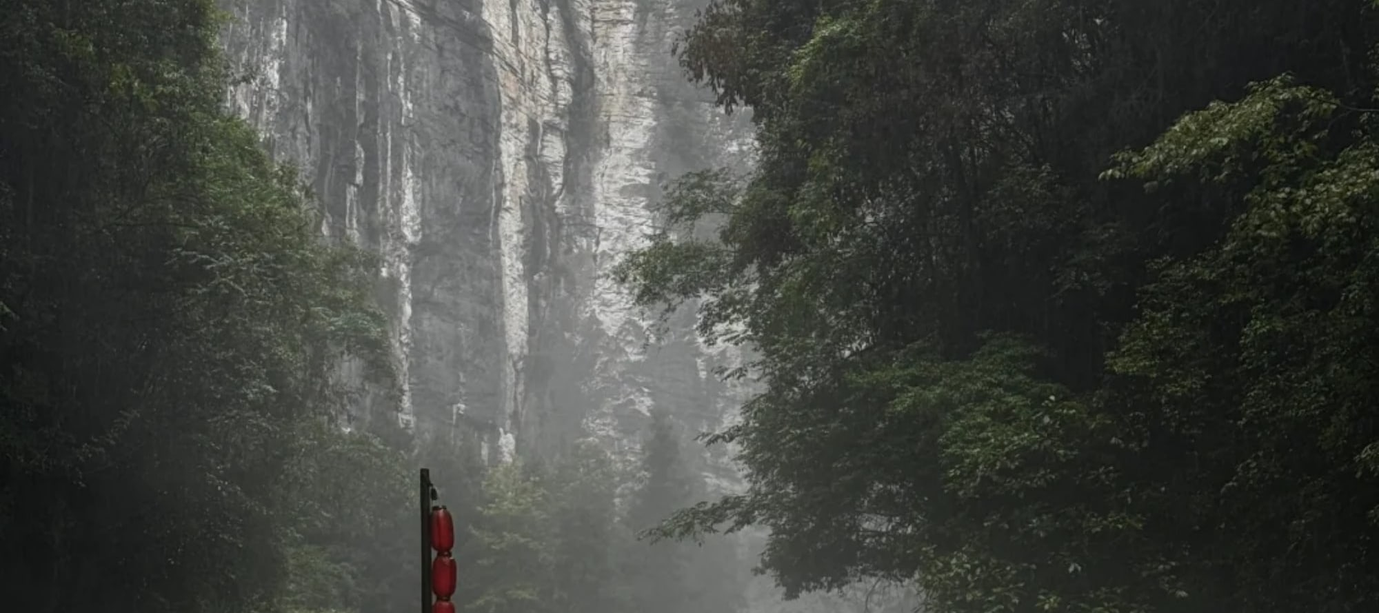 【櫻花季促銷】重慶武隆天生三橋&龍水峽地縫經典一日遊（喀斯特地質奇觀+電影變形金剛同款取景地）