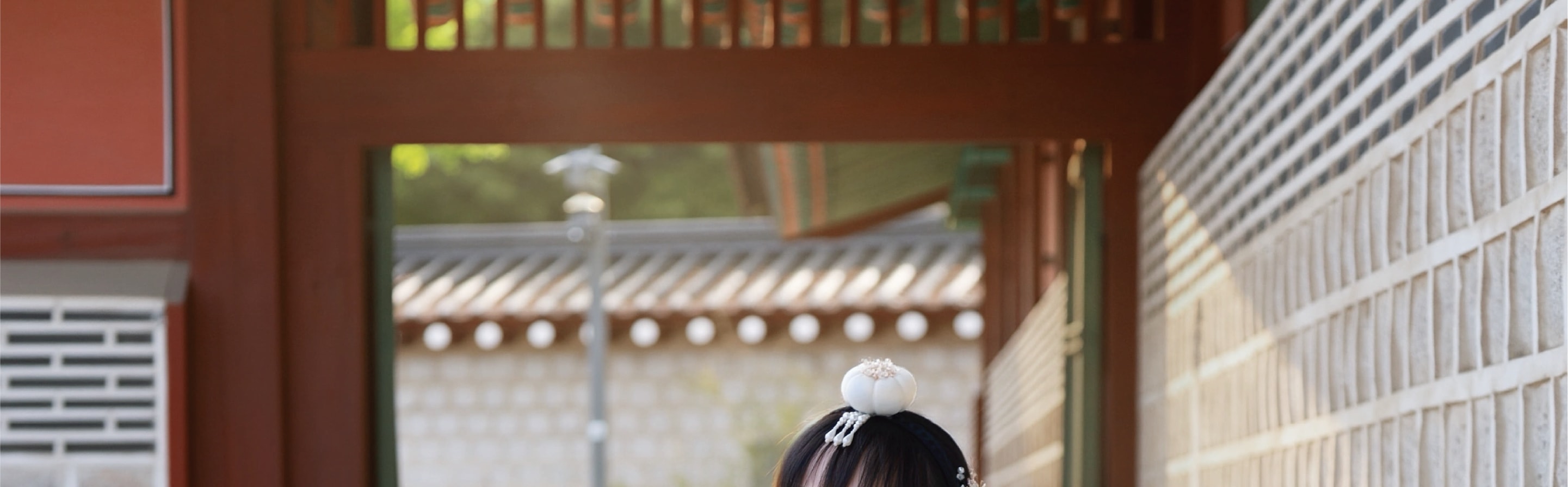 Hanbok Rental with Hairstyling & Accessories at Hanbokgirls - Thumbnail 53